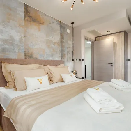 Vie By Interhome